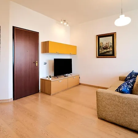 Skyline Apartment-2